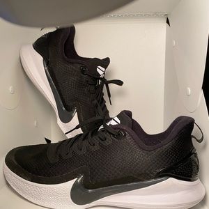 Kobe Mamba Focus Black